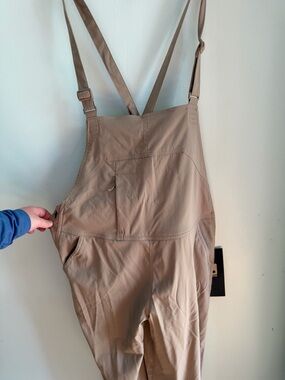 Fly low W’s Life Bib medium Chai NWT